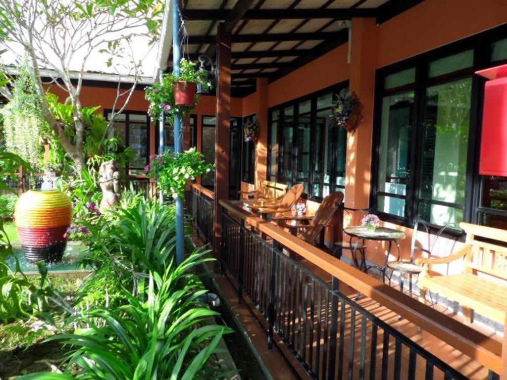 City Park Hotel Phatthalung Bagian luar foto