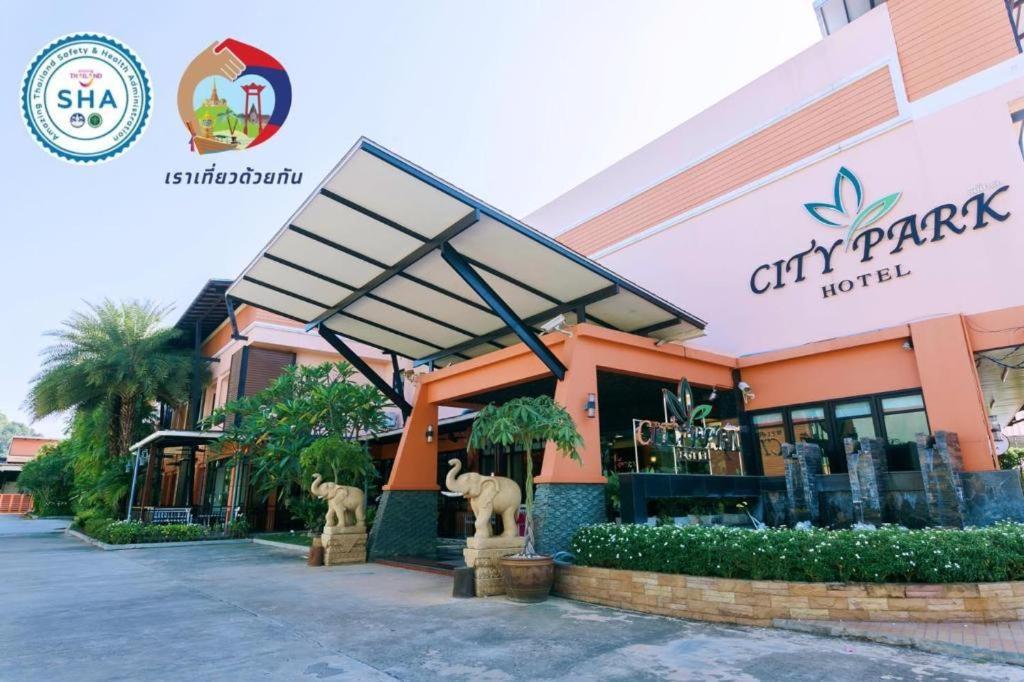 City Park Hotel Phatthalung Bagian luar foto