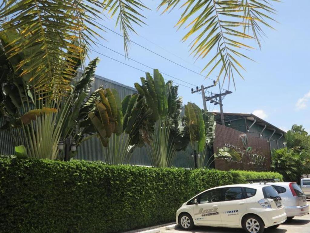 City Park Hotel Phatthalung Bagian luar foto