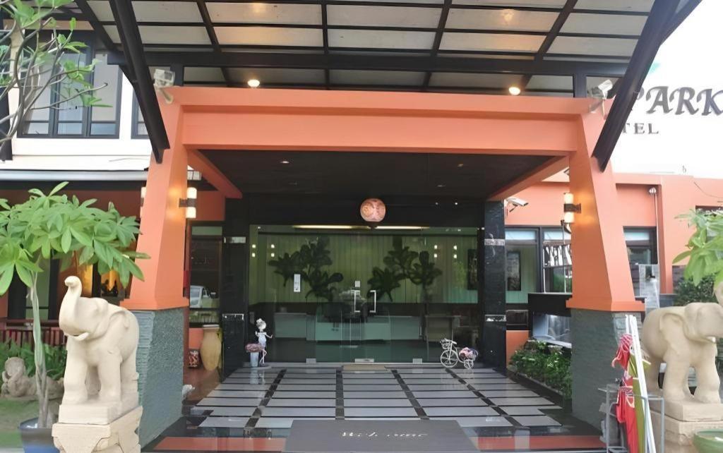 City Park Hotel Phatthalung Bagian luar foto