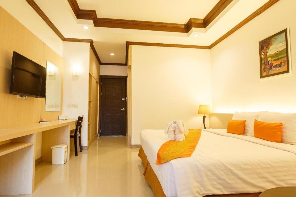 City Park Hotel Phatthalung Bagian luar foto