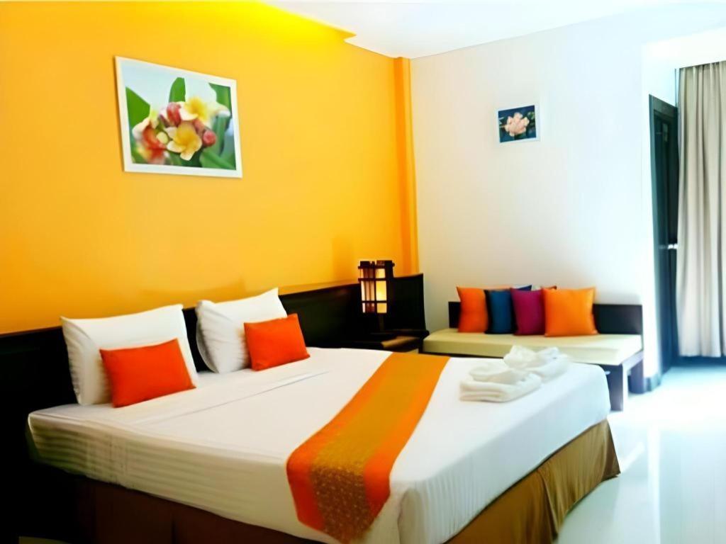 City Park Hotel Phatthalung Bagian luar foto