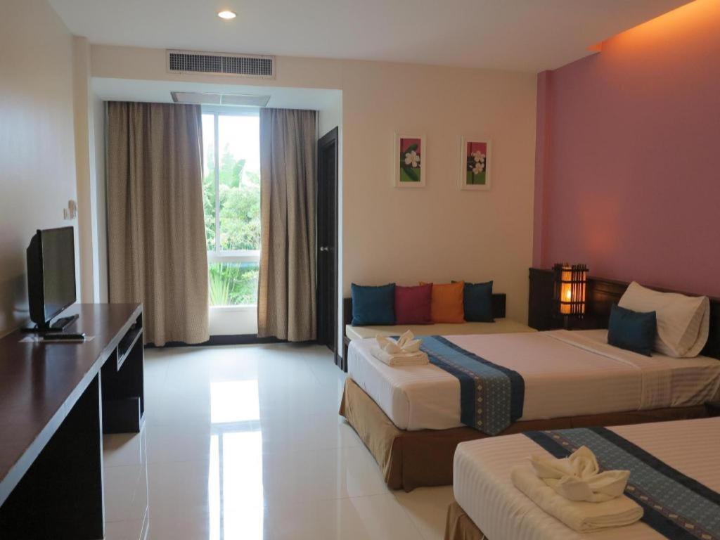 City Park Hotel Phatthalung Bagian luar foto